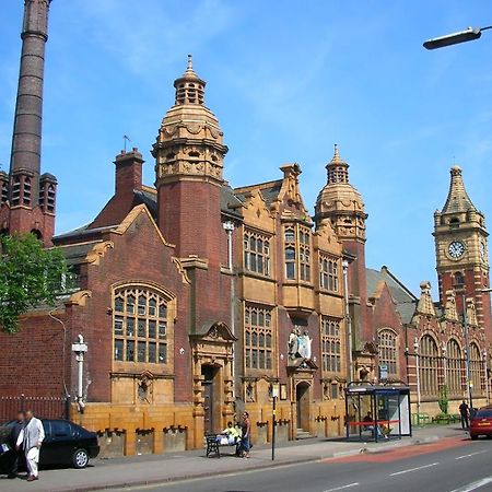 Beautiful Flat With Free Parking Appartement Birmingham Buitenkant foto