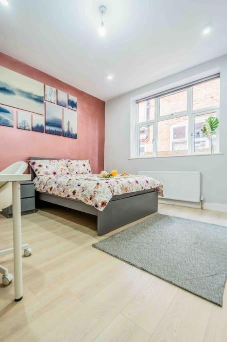 Beautiful Flat With Free Parking Appartement Birmingham Buitenkant foto