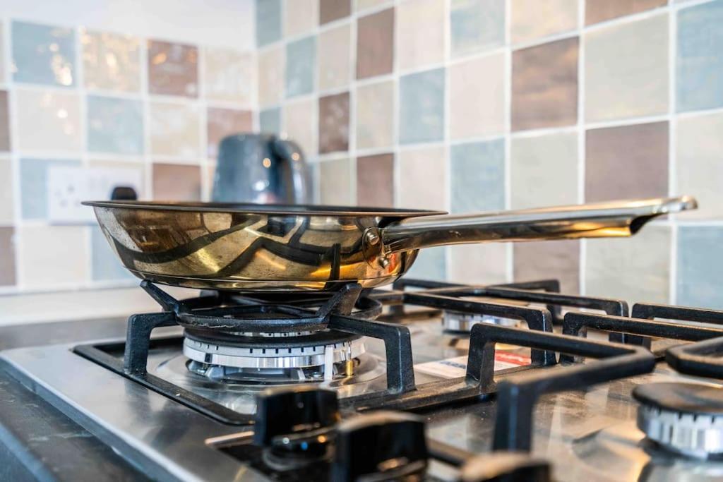Beautiful Flat With Free Parking Appartement Birmingham Buitenkant foto