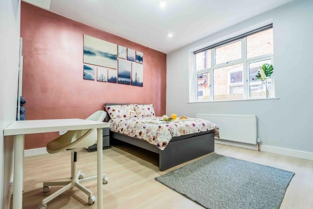 Beautiful Flat With Free Parking Appartement Birmingham Buitenkant foto